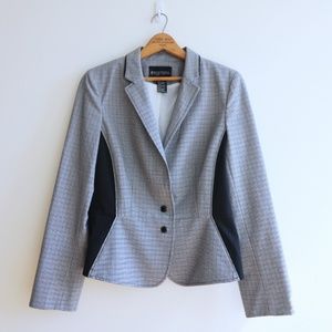 Women's Blazer - Classic Pattern Black and White